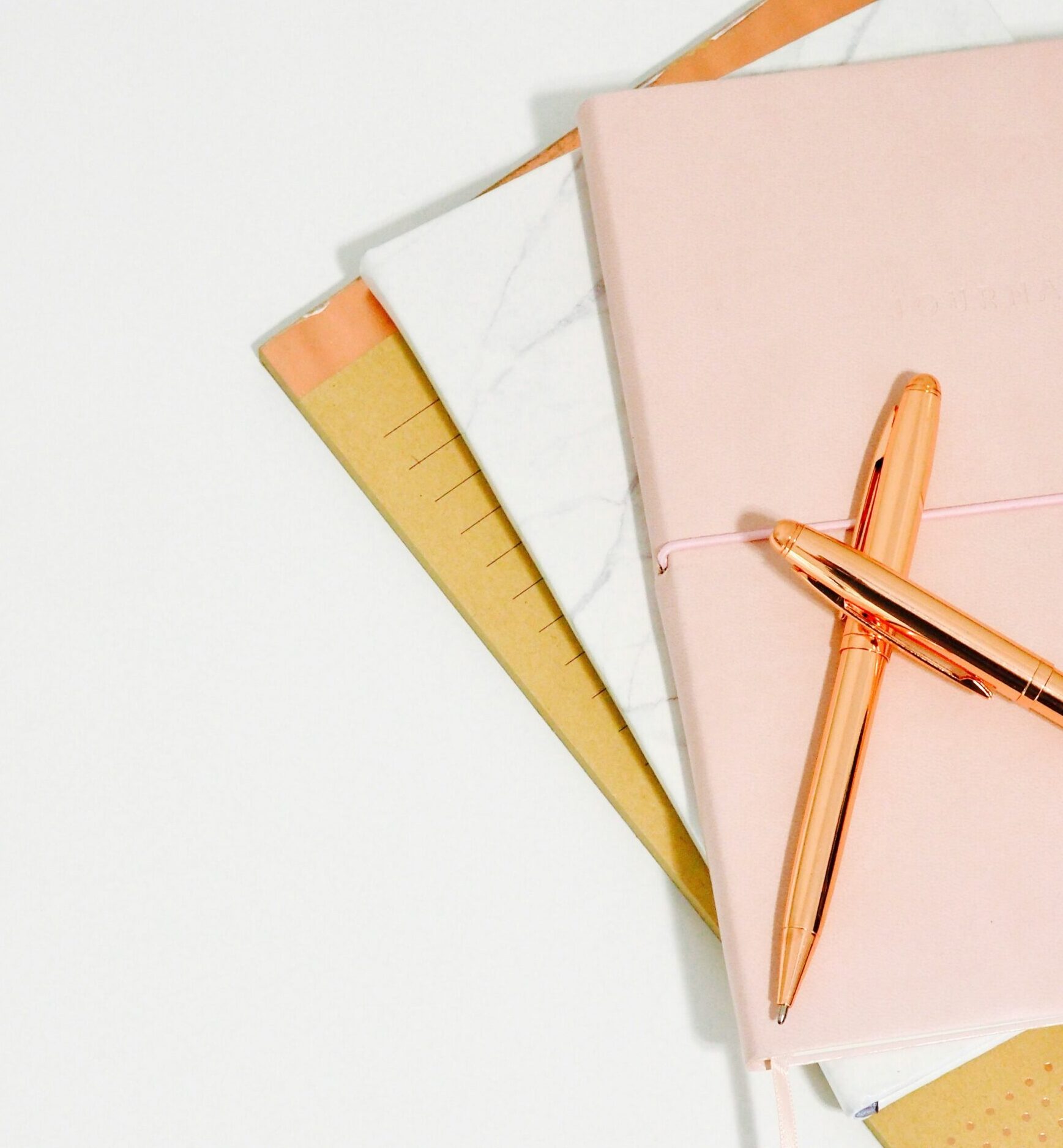 Arbeitshefte und Stifte